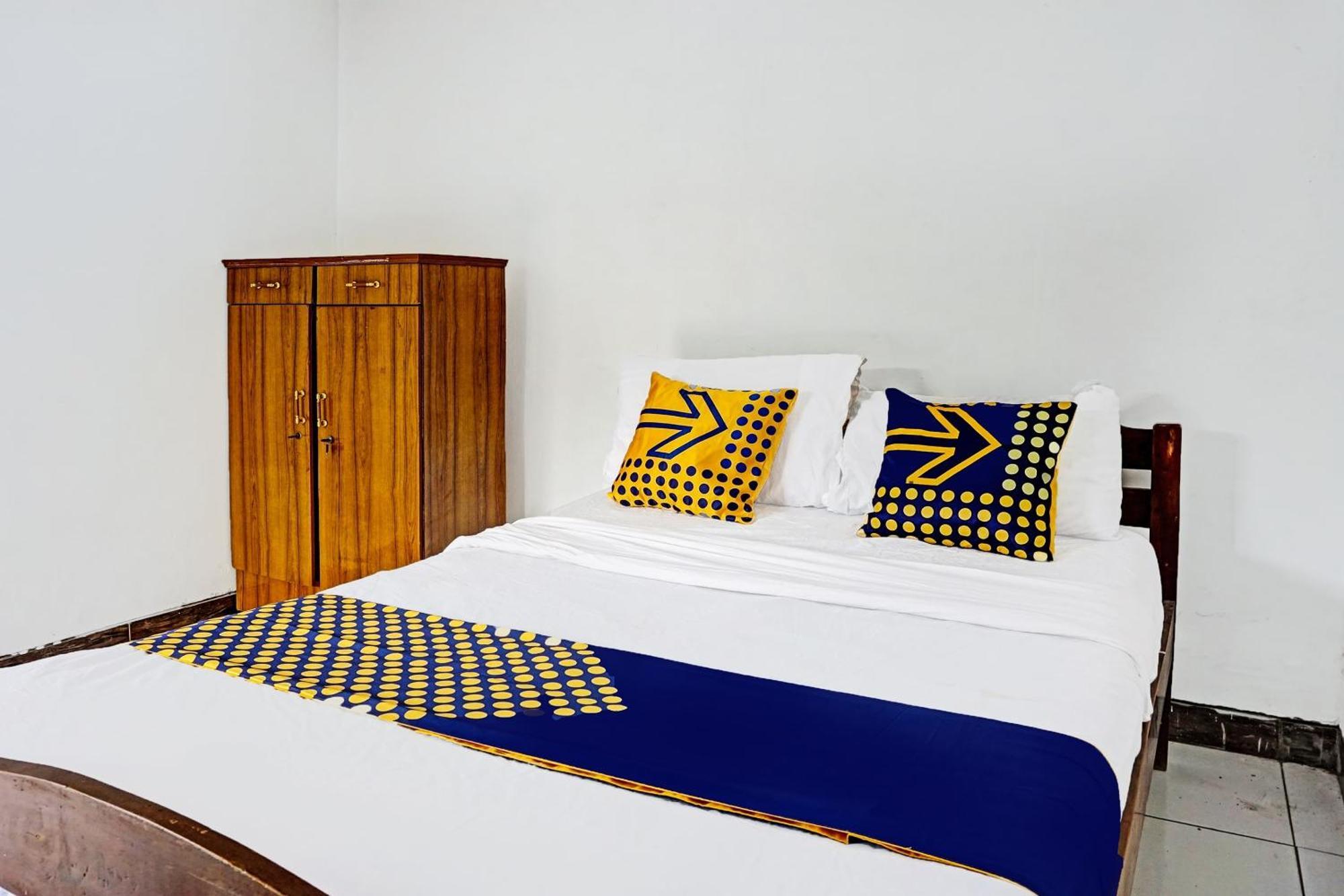 Hotel Oyo Life 91896 Kost Bu Dewi Syariah Pasuruan Exteriér fotografie