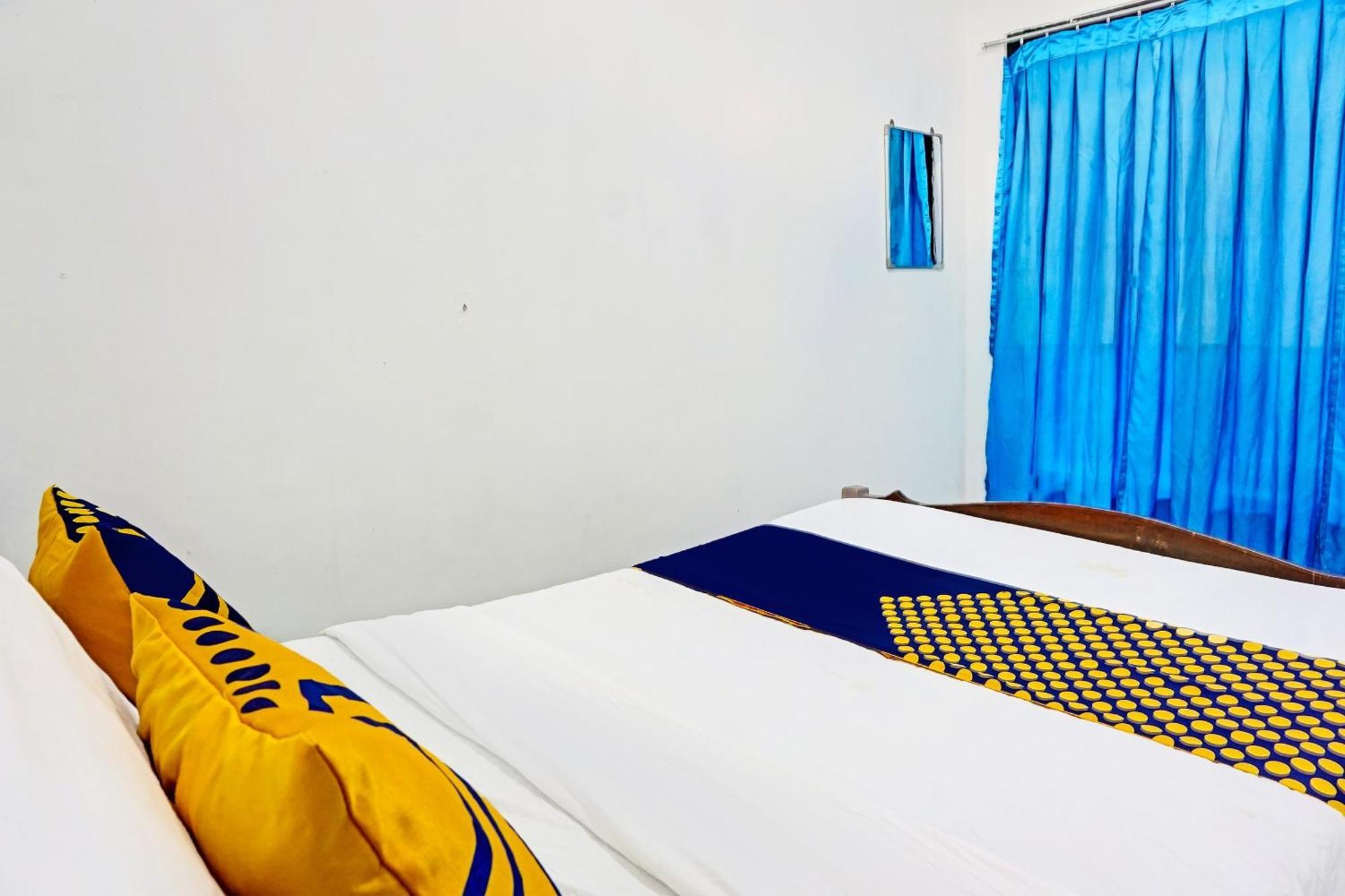 Hotel Oyo Life 91896 Kost Bu Dewi Syariah Pasuruan Exteriér fotografie